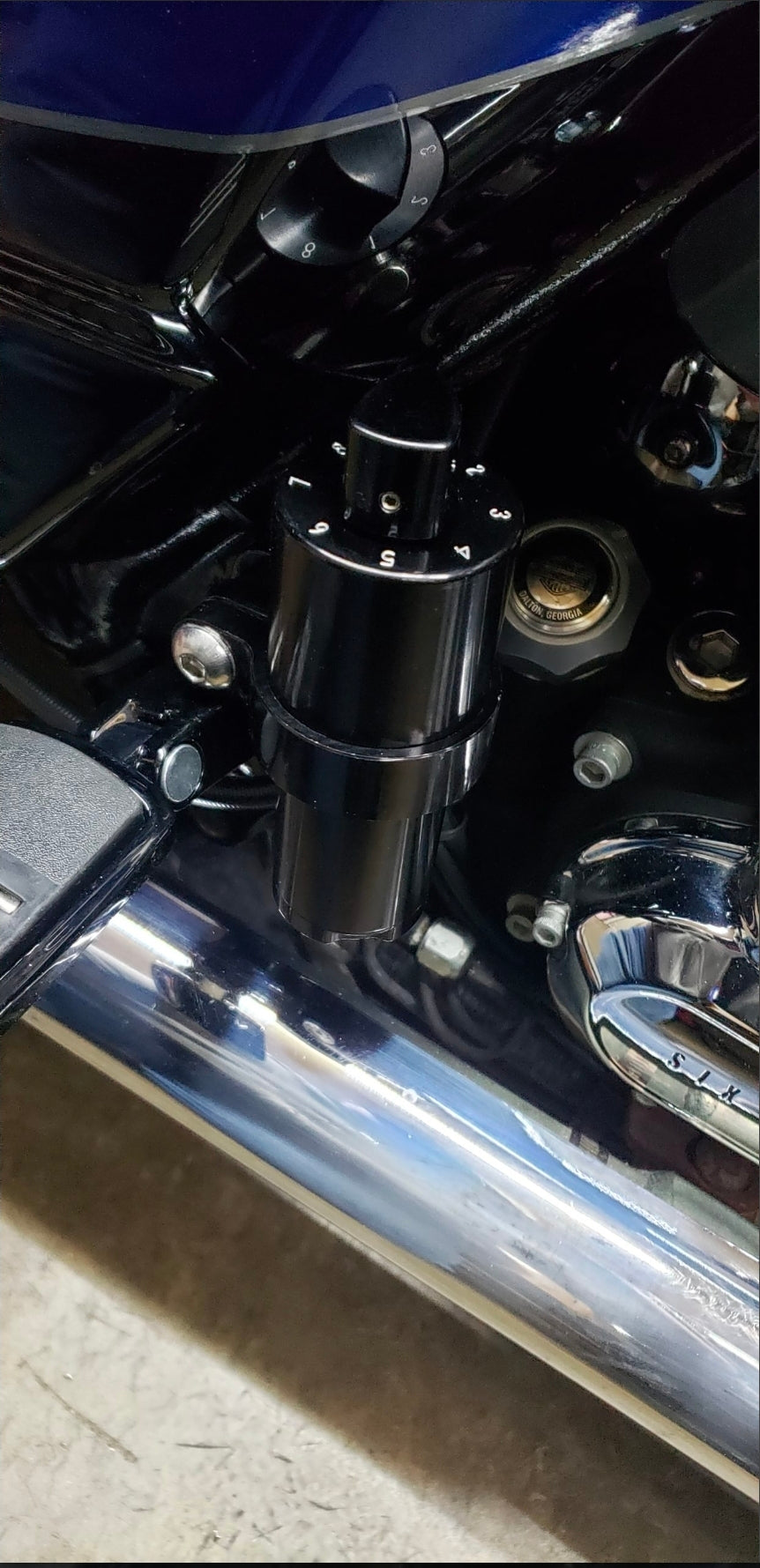 Super Shox Platinum RR1 Remote Reservoir Rear Shocks | Harley-Davidson Road Glide (2002–Present)