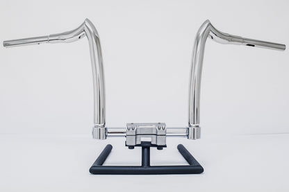 KST Spearhead Handlebars (1996-2022 Road King/Custom/Classic) – polished stainless steel bar, front view
